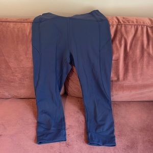 7/8 Blue Lululemon Leggings - Size 8